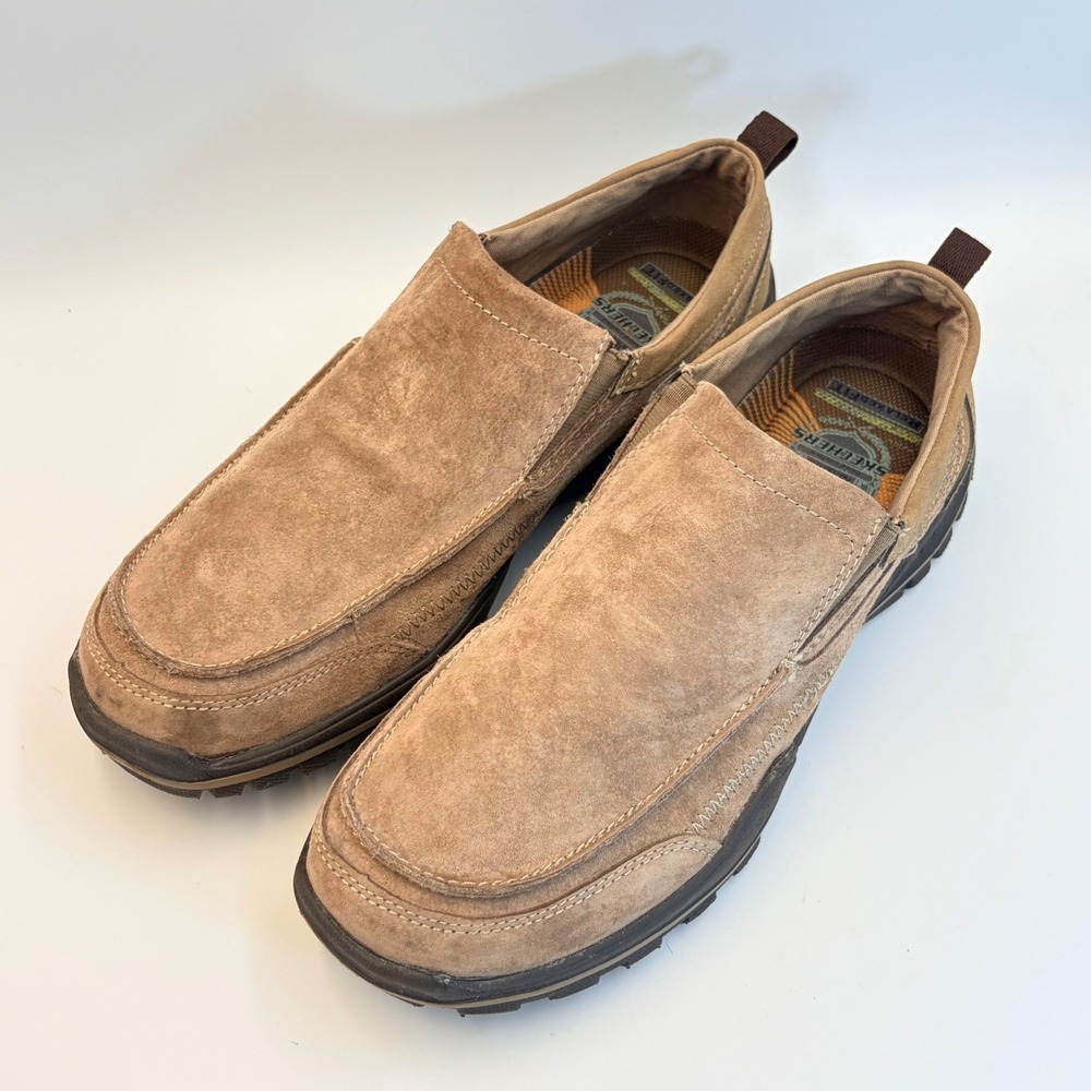 Skechers Relaxed Fit Mens 10.5 Suede Memory Foam Slip On Loafers Brown Gorpcore